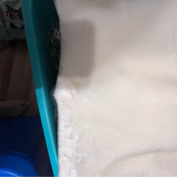 Ralph Lauren Soft White Faux Fur Vest - Picture 9 of 10